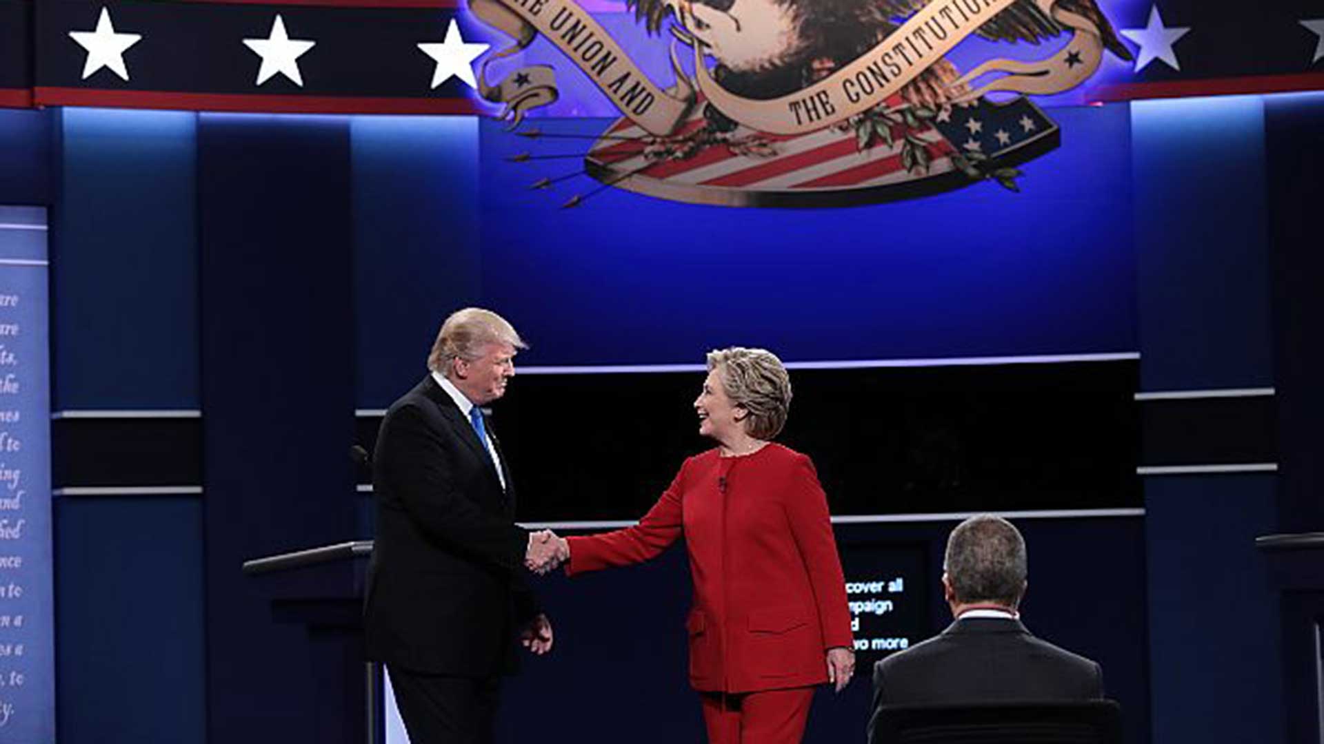(AFP) “Mi marido hizo un buen trabajo en los 90”, dijo Hillary.