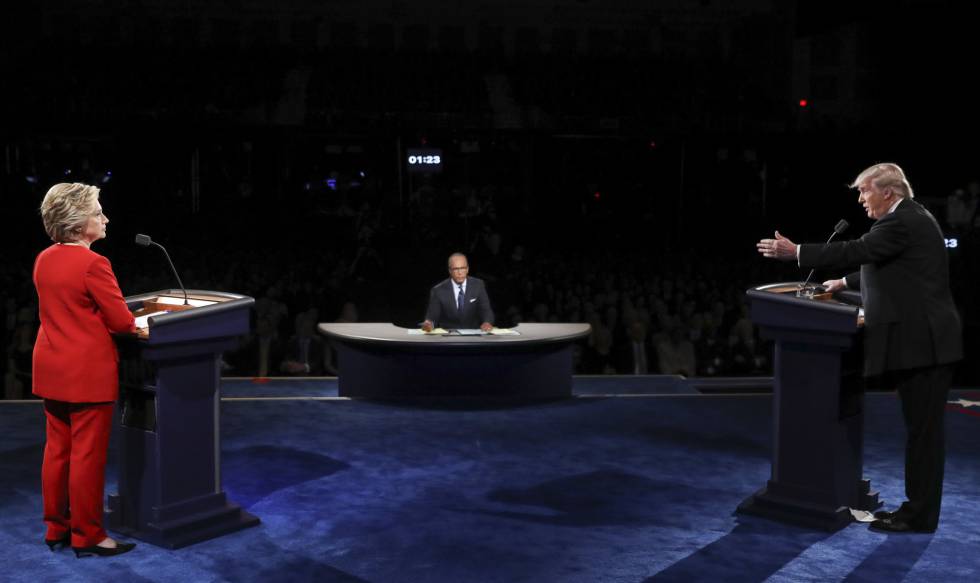 Hillary Clinton y Donald Trump durante el debate. Hillary Clinton y Donald Trump durante el debate.