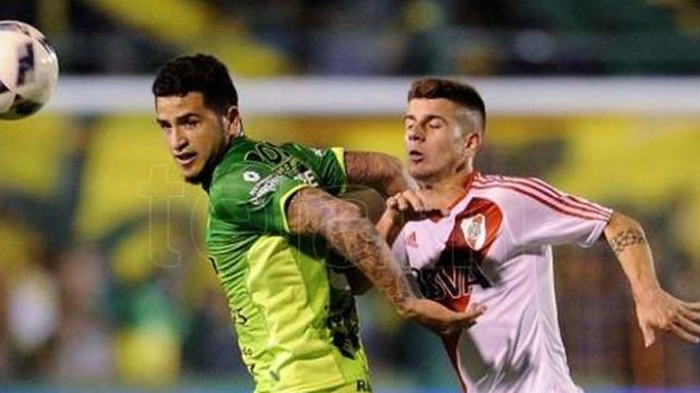 El duelo entre Defensa y River terminó igualado (3-3). Foto. Telam.com.ar %image_alt%