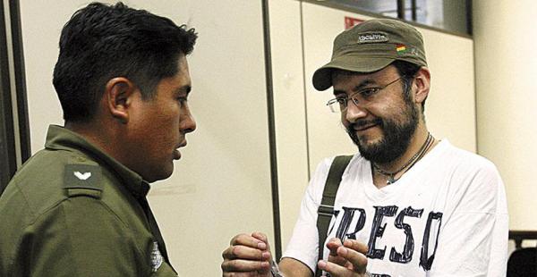 Boris Villegas en una de las tantas audiencias a las que asistió y se declaró preso político