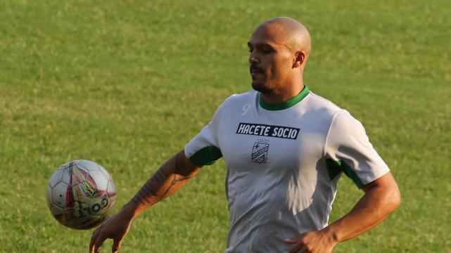 Freitas acabó con su sequía de goles ante Blooming. Será titular esta noche %image_alt%