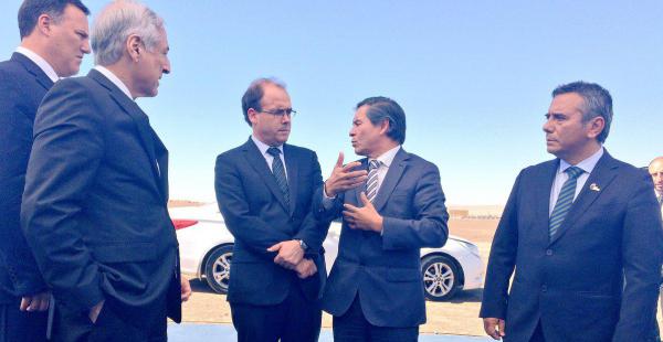 Una comitiva paraguaya llegó hasta los puertos chilenos para ver la construcción de una zona franca.