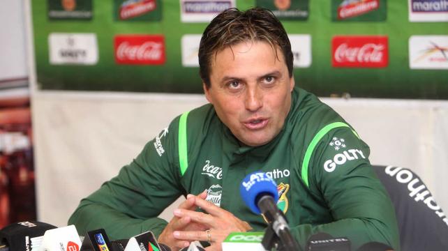 Ángel Guillermo Hoyos, entrenador de la selección boliviana. Foto. DIEZ %image_alt%