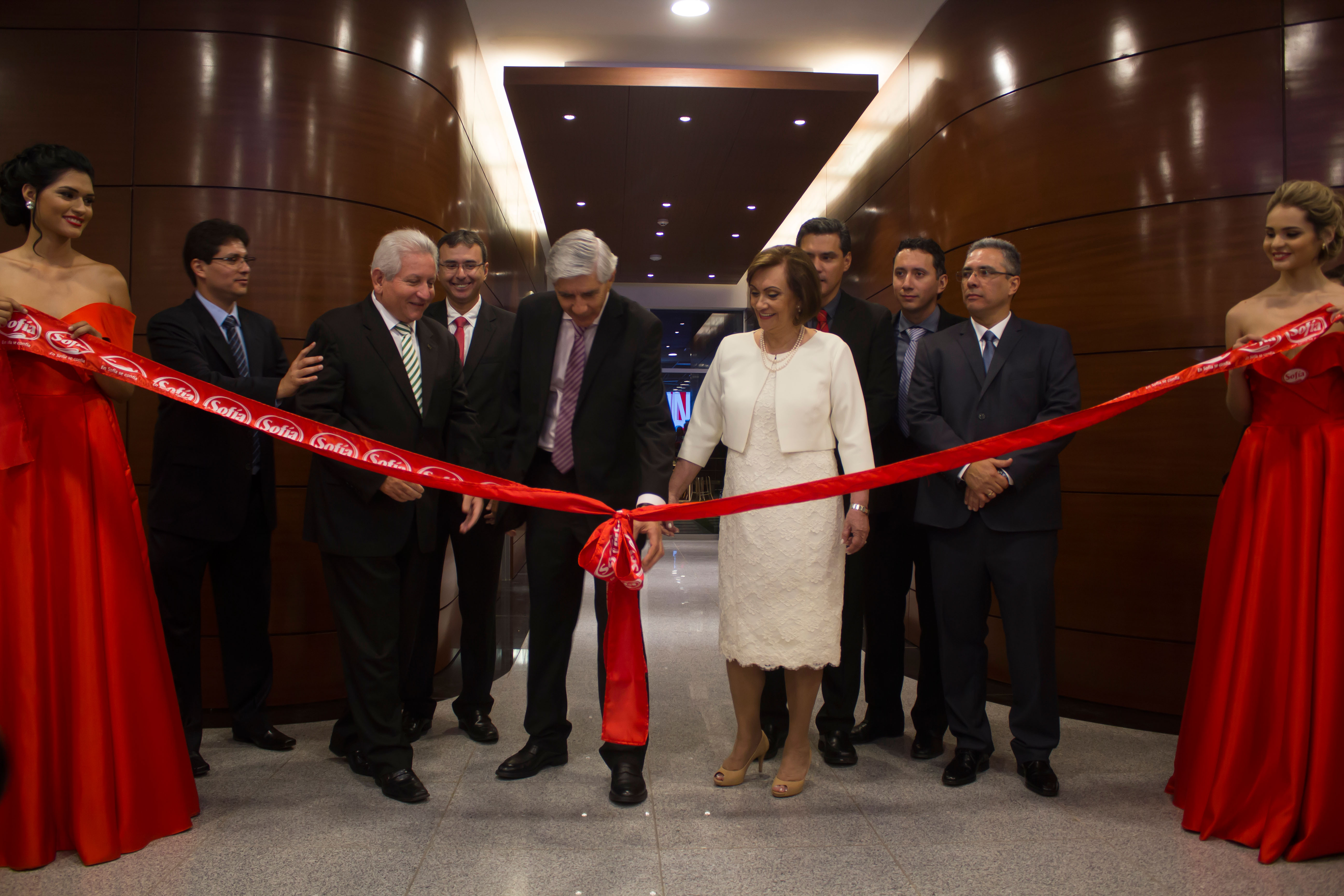 Ricardo Anglarill, Rubén Costas, Juan Carlos Anglarill, Mario Anglarill Salvatierra, Maida Serrate de Anglarill, Julio Enrique Anglarill, Óscar Anglarill y Mario Ignacio Anglarill_