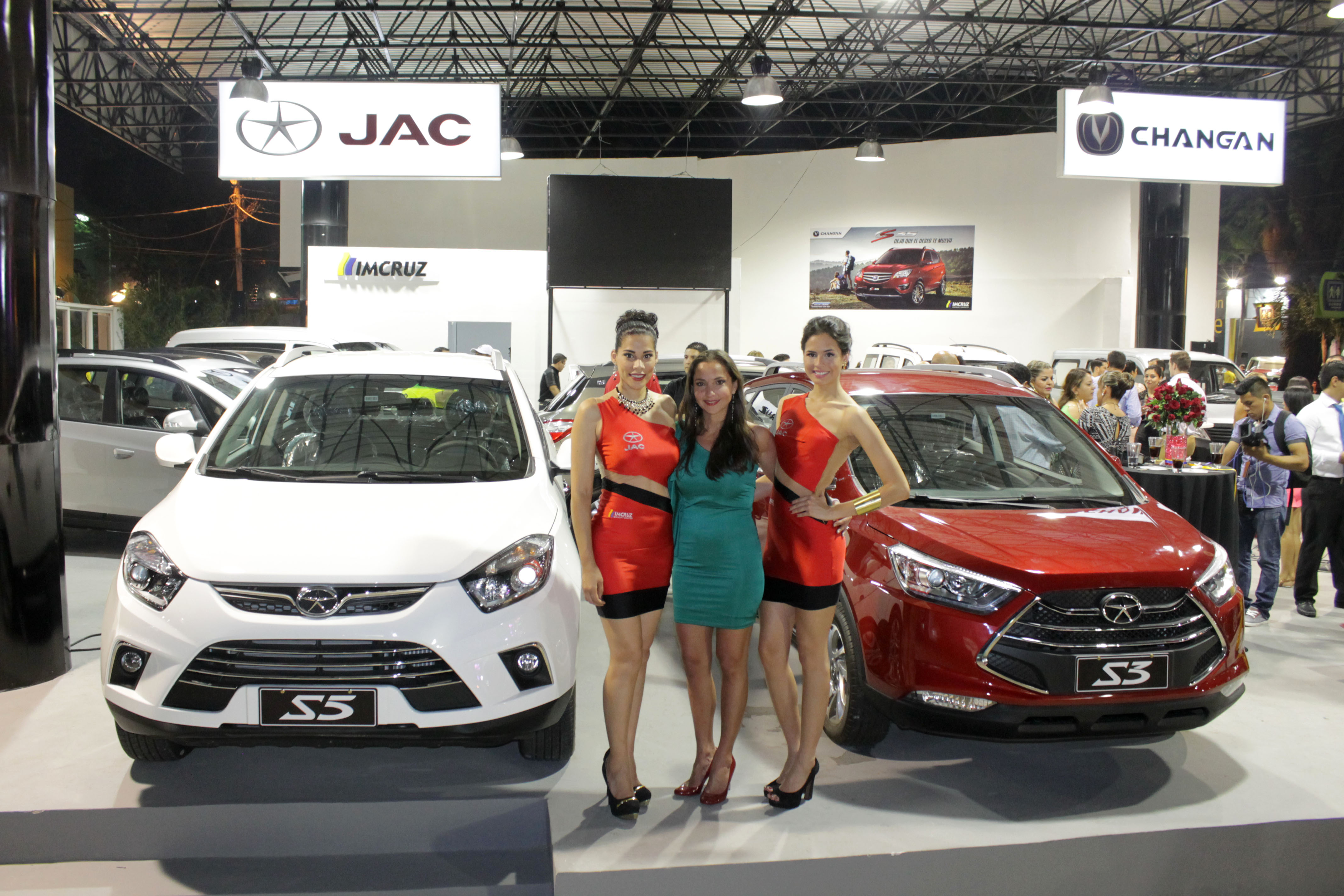 romina-roman-maria-renee-fiorot-brand-manager-jac-y-maria-jose-jaramillo