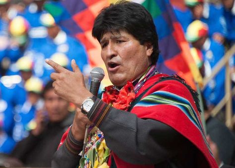 El presidente Evo Morales anuncia decretos en el Día de la Revolución Agraria, en Challapata, Oruro.