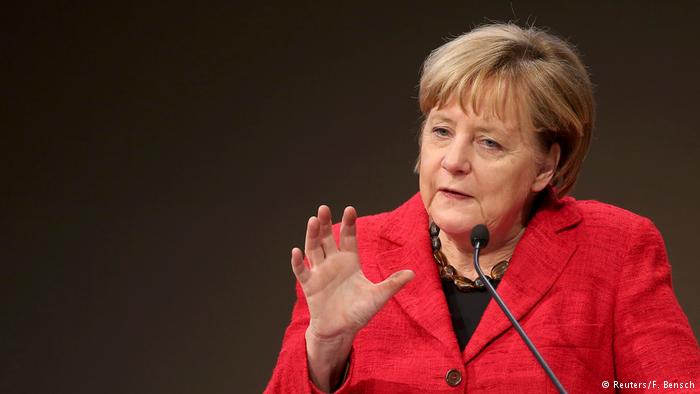 Deutschland Tag der Deutschen Industrie 2016 Rede Merkel (Reuters/F. Bensch)