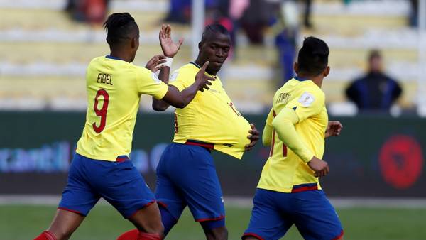 Enner Valencia, el autor de los dos goles para el buen empate de Ecuador en La Paz. (AP)