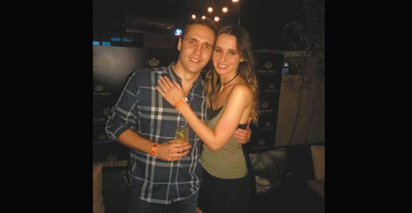 ANFITRIONES. Luis Pablo Granier, de Casa Real, con Camila Otero