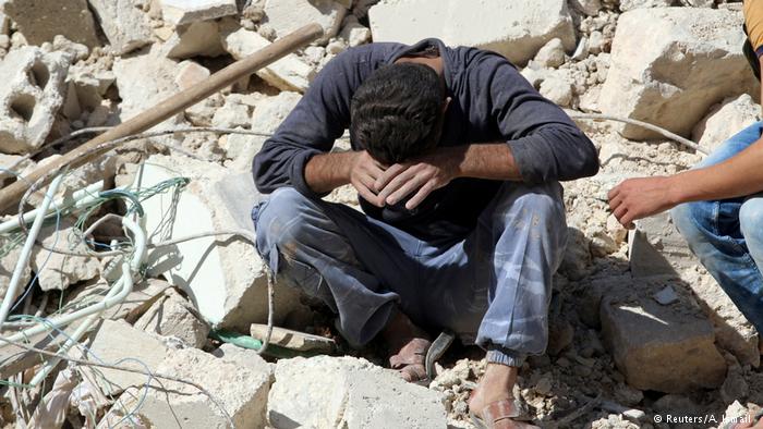 Syrien Trauer und Zerstörung in Aleppo (Reuters/A. Ismail )