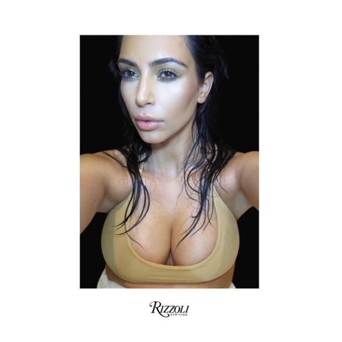 Kim Kardashian publicó en 2015 un libro de 