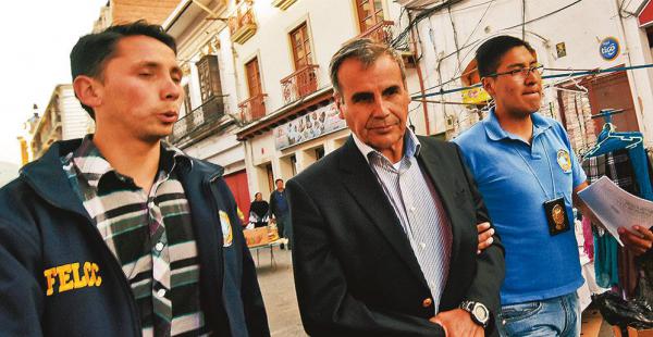 El excomandante general de las FFAA Omar Salinas fue enviado a la cárcel por supuesta corrupción
