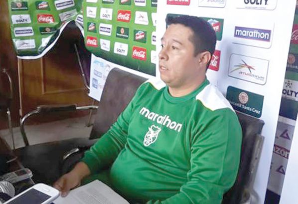 FABIÁN PACHECO, MÉDICO DE LA SELECCIÓN NACIONAL. DIEZ.BO