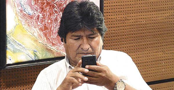 El presidente Evo Morales tiene una cuenta oficial en Twitter, la inauguró el mes pasado en EEUU