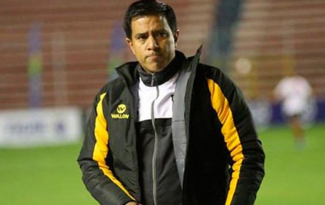 César Farías sobre Bolívar: No tiene el mismo estándar de juego que The Strongest
