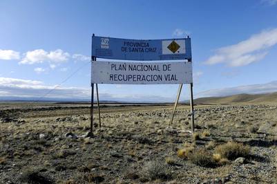 Una de las tantas obras adjudicadas a Báez y que quedó inconclusa, sobre la Ruta 40. Foto Maxi Failla.