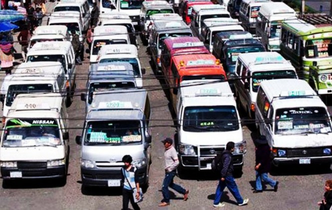 Choferes dicen que renovaron el 85% de las unidades de transporte público en La Paz