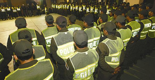 policias