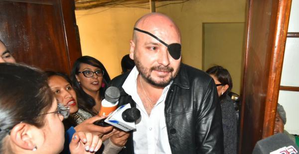 La autoridad llegó ante el Ministerio Público para dar detalles sobre el conflicto minero cooperativista.