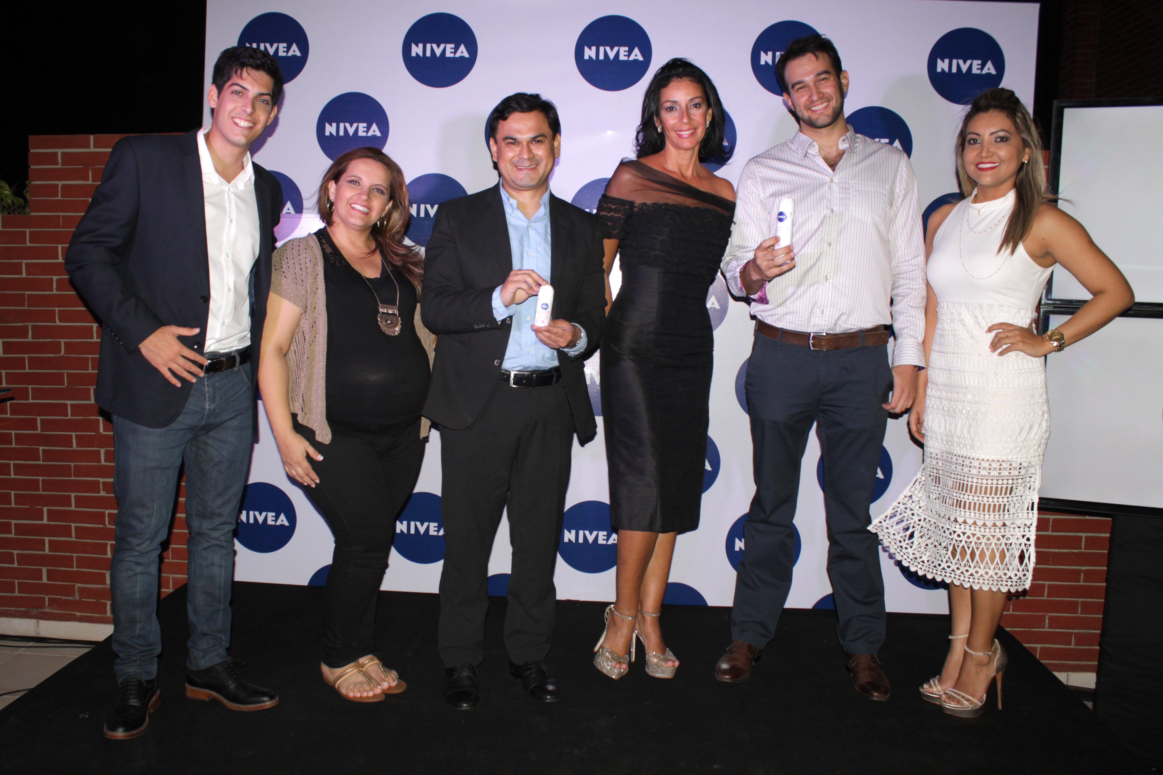 Carlos Espinola, Valeria Angulo, Brant Mánager, David Padilla, Comercial Manager, Gabriel Elías, Gerente de Ventas y Paulinha Von Borries, Gerenta de Ventas