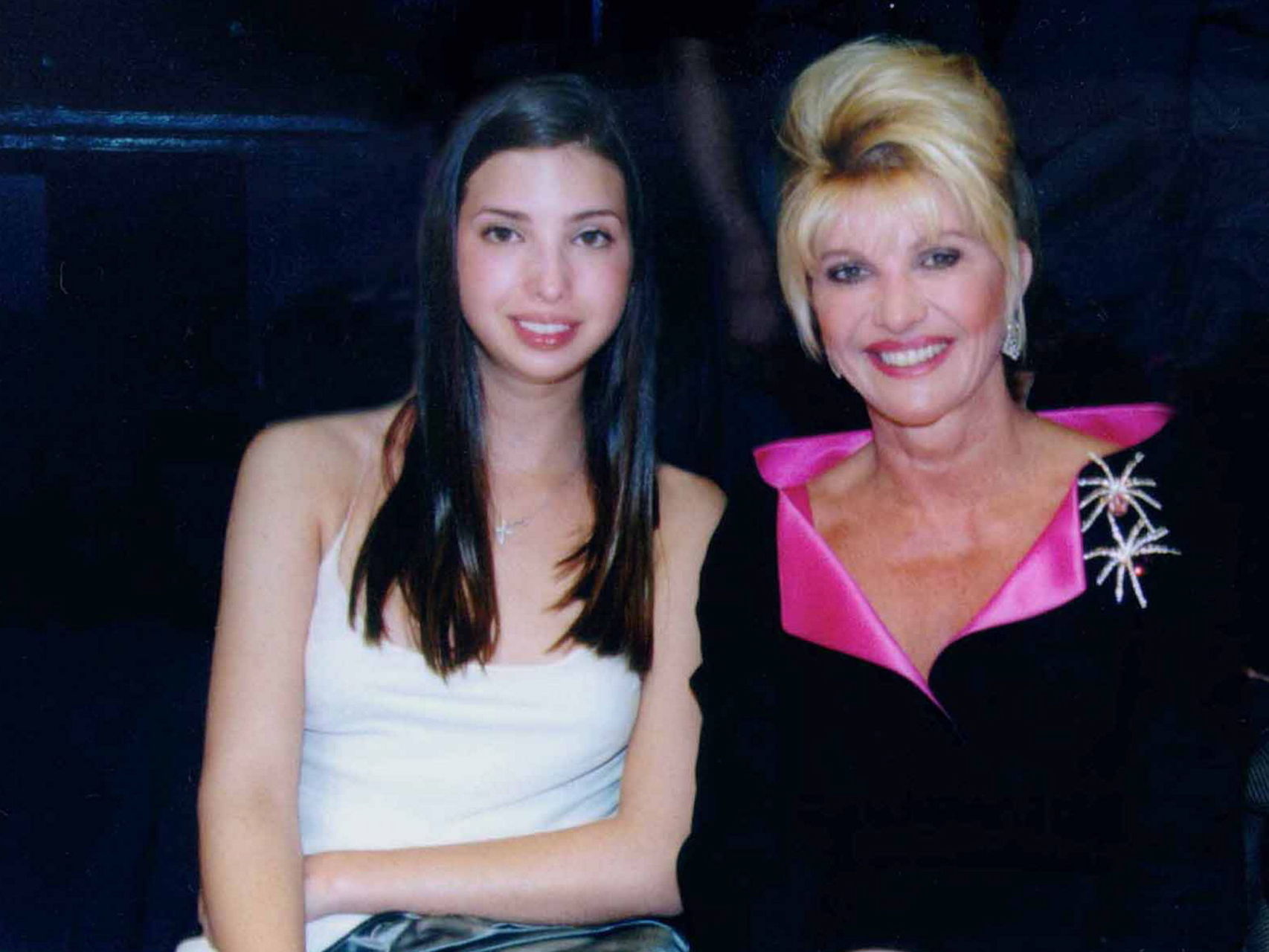 Ivanka de joven con su madre Ivana en 1990