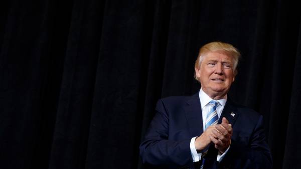 Donald Trump y un sugestivo mensaje sobre la muerte de Fidel Castro. AP / Archivo.