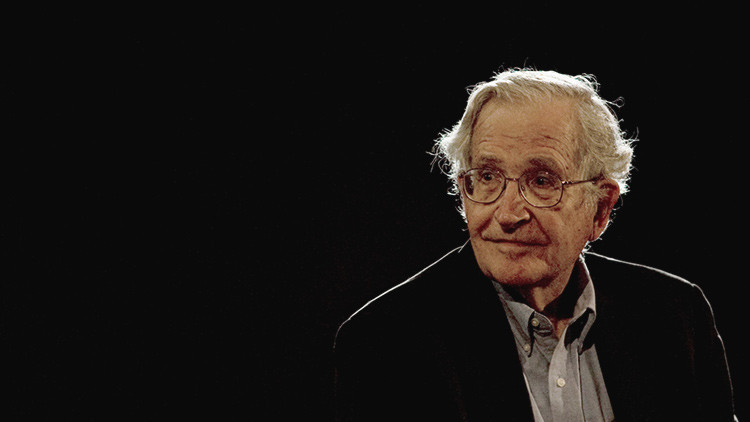 El intelectual estadounidense, Noam Chomsky