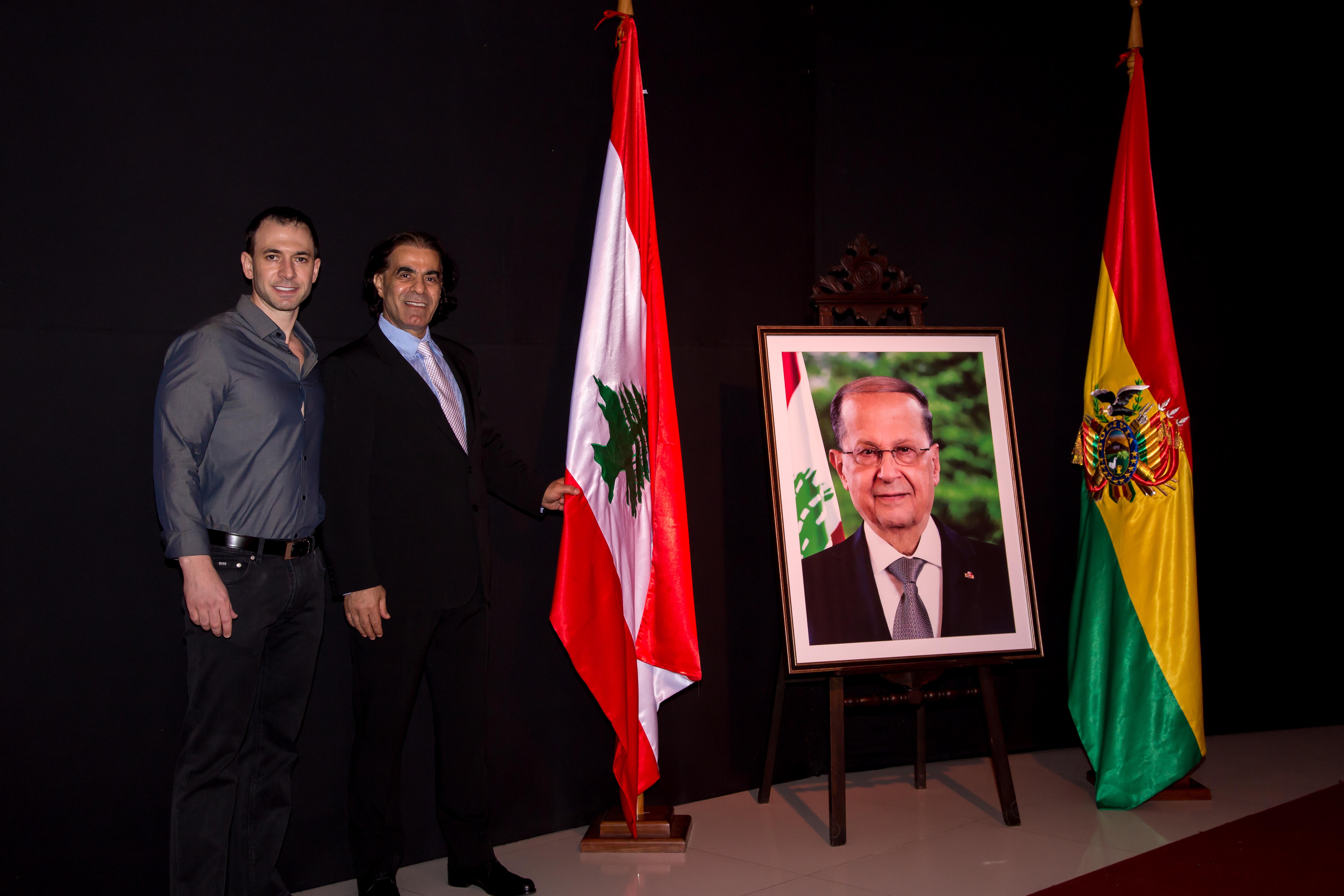 Abdallah Daher junto a su hijo Edmund Daher