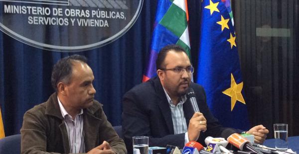 El ministro de Obras Públicas oficializó la salida de los ejecutivos