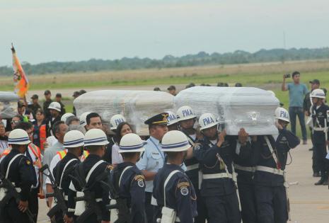 Llegada de los cuerpos a Viru Viru