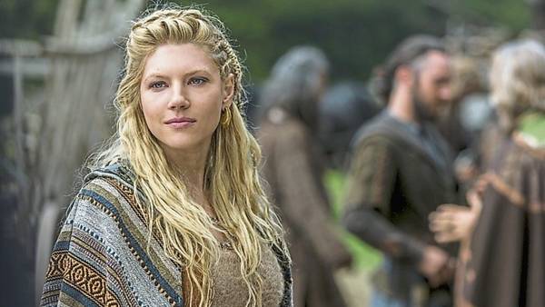 Lagertha. El personaje de Winnick que combina fragilidad y fortaleza, en la serie Vikings.