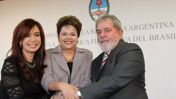 Cristina, Dilma Rousseff y Luiz Inacio Lula Da Silva (Crédito Roberto Stuckert Filho/PR)