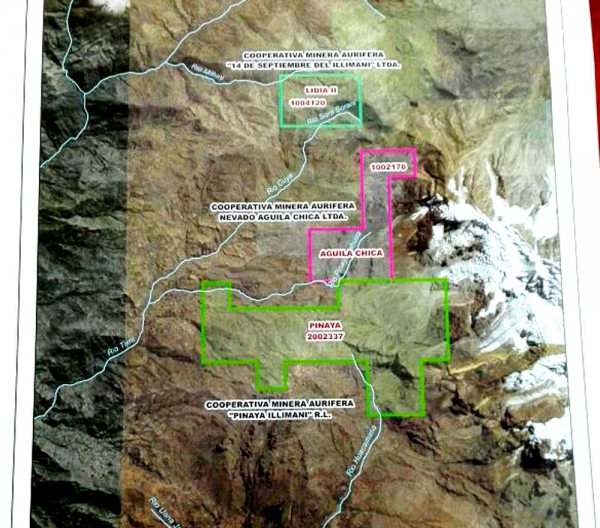 MAPA DE LAS CUADRÍCULAS MINERAS REGISTRADAS POR LA AJAM A FAVOR DE TRES COOPERATIVAS EN FALDAS DEL NEVADO ILLIMANI.