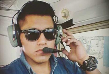 El técnico aeronaútico Erwin Tumiri, uno de los sobrevivientes de la tragedia aérea en Colombia