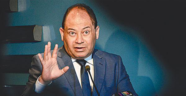 El ministro Carlos Romero pidió declarar en el Ministerio Público