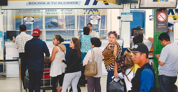 Ayer la atención fue normal en Viru Viru y El Trompillo. TAM operará durante una semana más