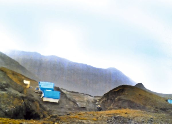 Campamento de inversionistas chinos que desarrolla la labor de extracción de minerales de La Paz.