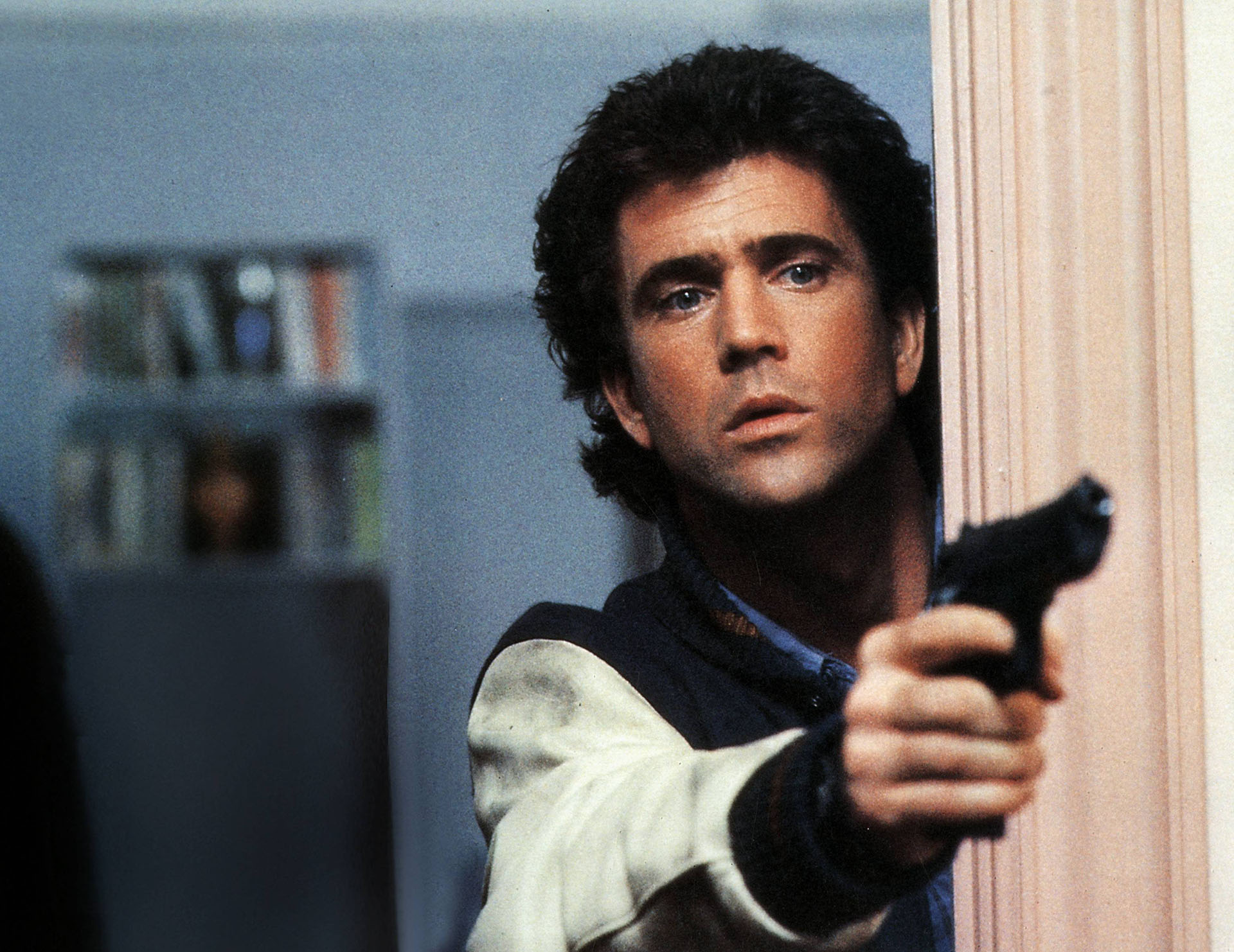 Uno de los éxitos de Mel Gibson en la pantalla grande: “Arma Mortal” ( 1987 ) junto a Danny Glover