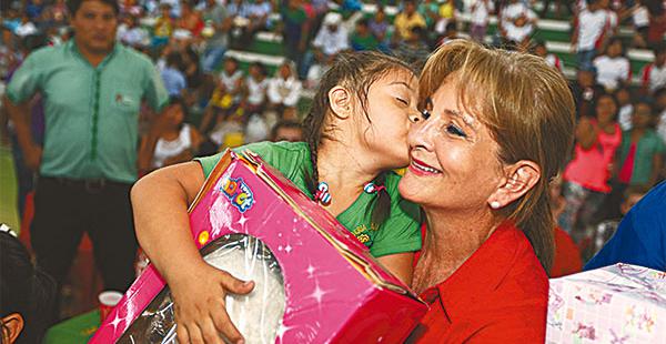 Sonia Vincenti de Costas compartió con los pequeños