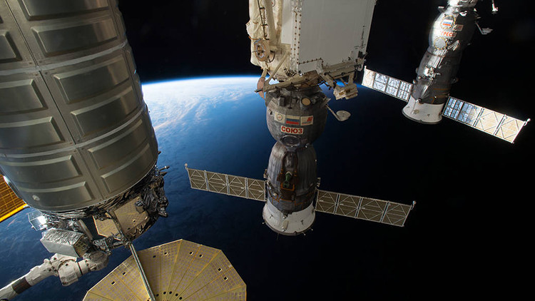 Las naves Cygnus, Soyuz MS-01 y Progress 64 en la EEI