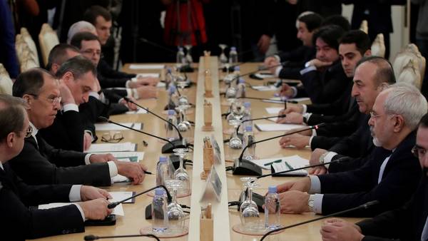 Discusión. Una vista de la cumbre de hoy en Moscú entre Rusia, Irán y Turquía sobre la posguerra siria (AP).