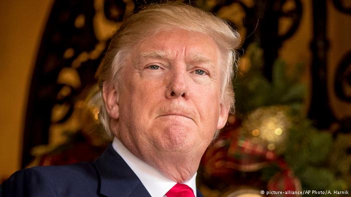 USA Donald Trump in Palm Beach (picture-alliance/AP Photo/A. Harnik)