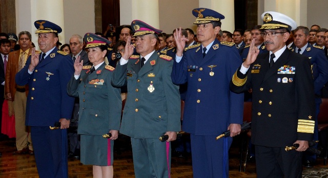 Resultado de imagen para Alto Mando Militar Bolivia