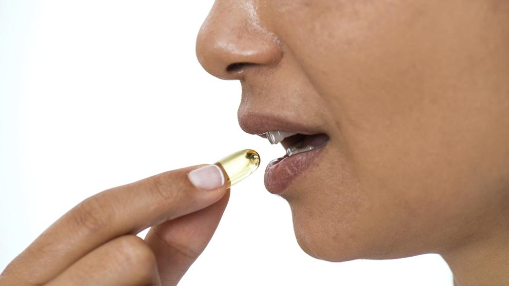 Tomar suplementos de omega-3 durante el embarazo previene el asma en los hijos