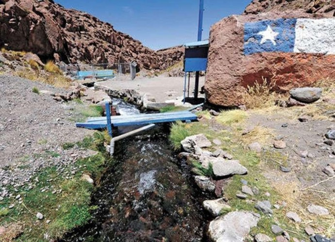 Potosinos demandan cobrar a Chile por el uso de aguas del Silala