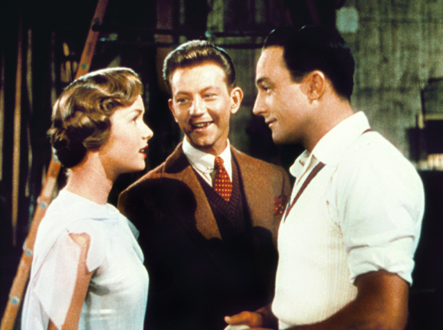 Debbie Reynolds junto a Gene Kelly y Donald O
