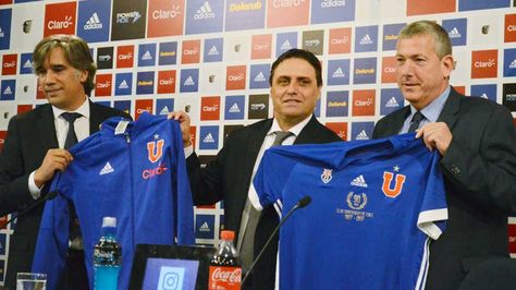 El argentino Ángel Guillermo Hoyos es presentado oficialmente nuevo técnico para el año 2017 en la Universidad de Chile.