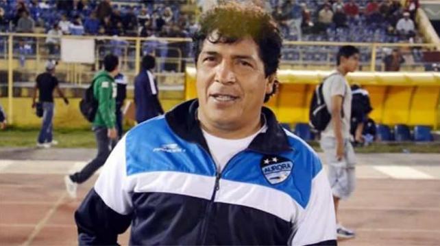 El técnico tarijeño tomará el mando del equipo paceño desde el 3 de enero. Foto: Internet %image_alt%