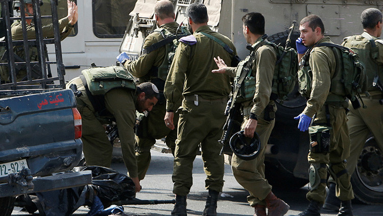 Cuatro muertos y 15 heridos al embestir un camión a una multitud en Jerusalén