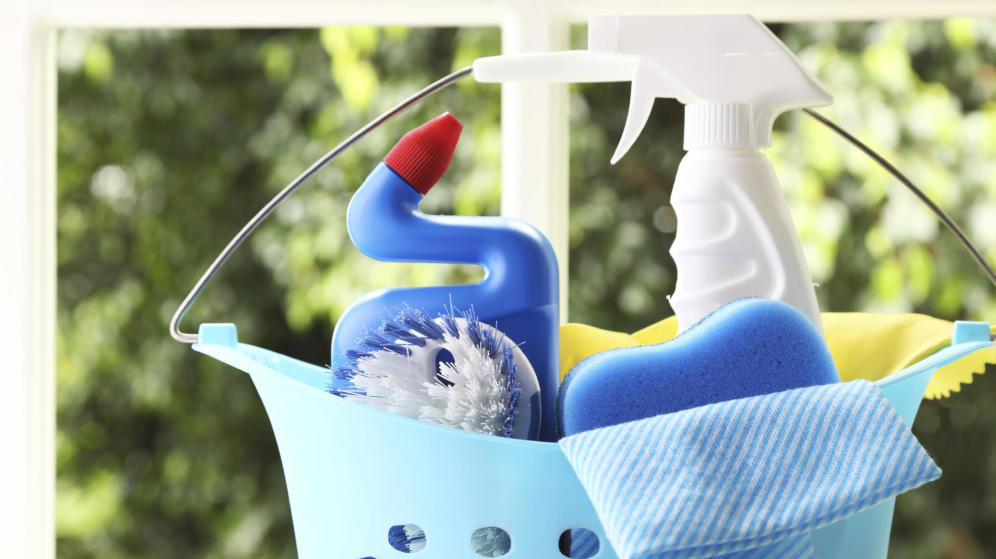 Foto: ¿Conocemos bien los productos de limpieza que utilizamos? (iStock)